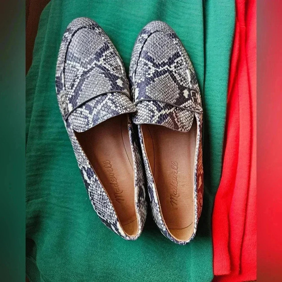 Madewell The Alex Loafer in Snake Embossed Leather in Dark Navy/Black, Size 6 - Picture 5 of 8